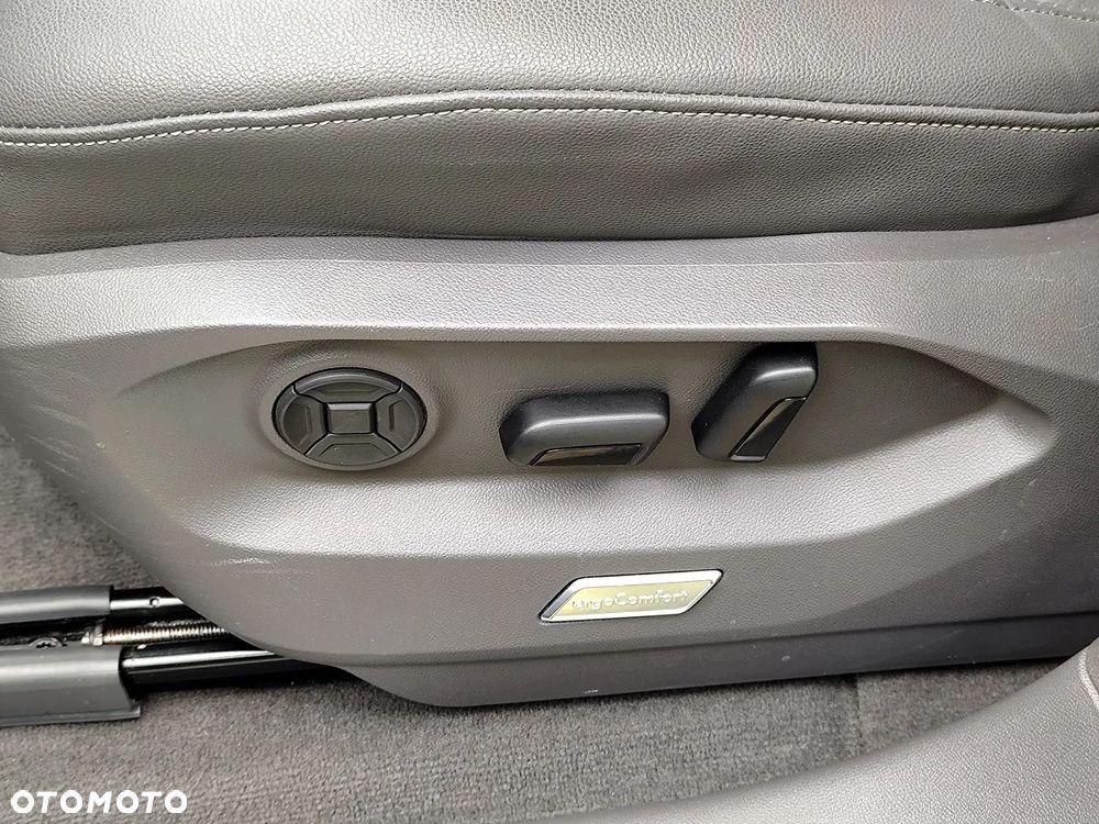 Volkswagen Touareg 3.0 V6 TFSI 4Motion Atmosphere - 16