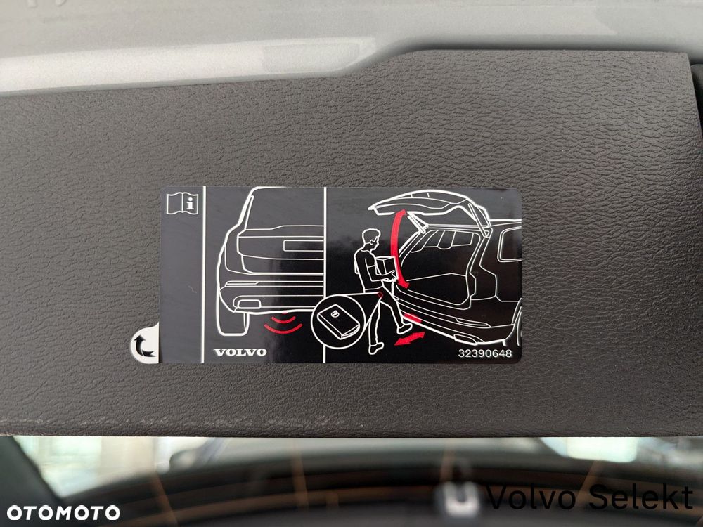 Volvo V60 B4 B Plus Dark - 16