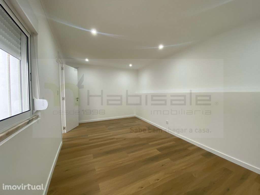 Apartamento T2+1 totalmente remodelado - Grande imagem: 3/27