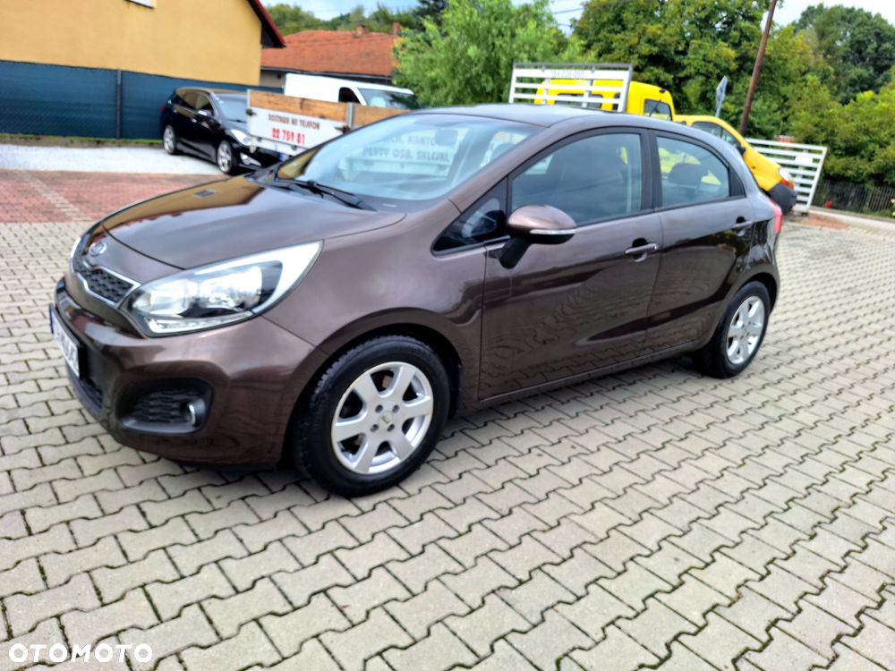 Kia Rio - 25