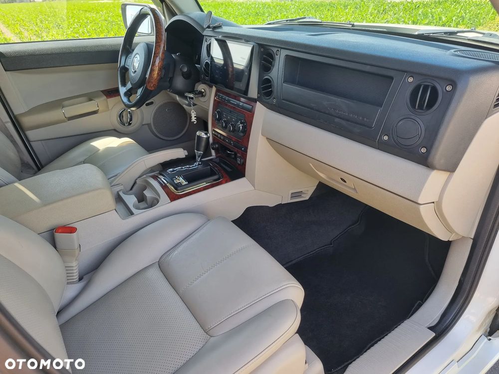 Jeep Commander 5.7 V8 Limited - 8
