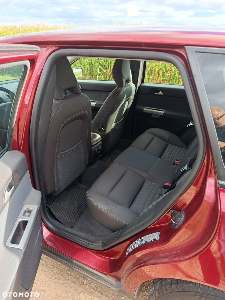 Volvo V50 - 8
