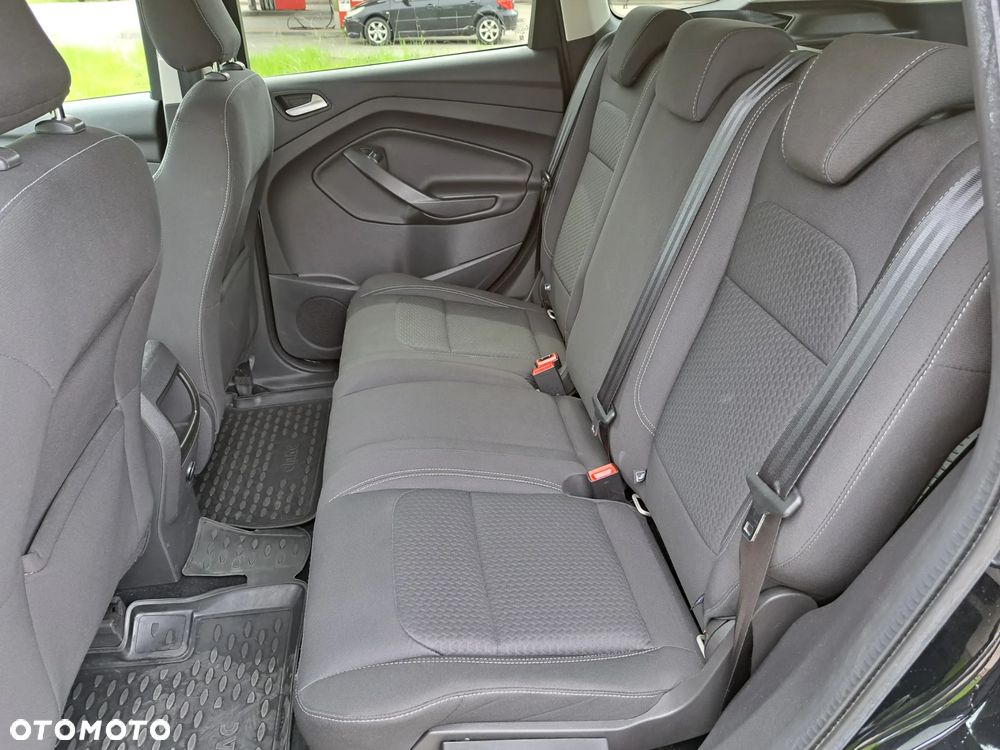 Ford Kuga - 28