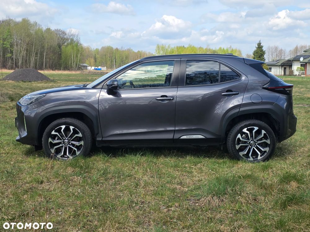 Toyota Yaris Cross Hybrid 1.5 Premiere Edition - 3