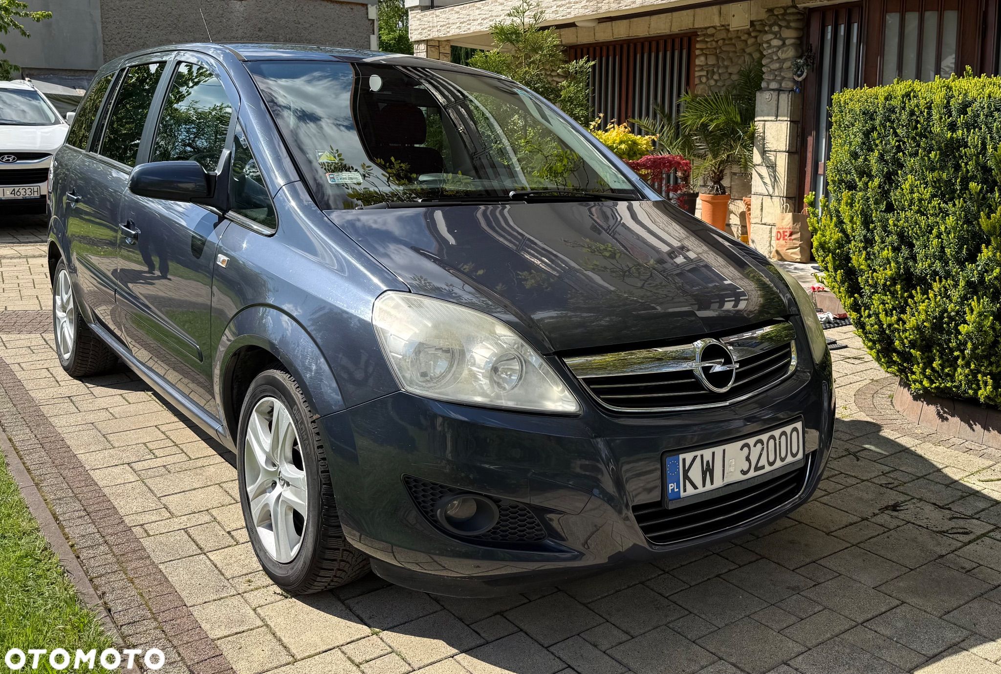 Opel Zafira 1.9 CDTI Enjoy - 1