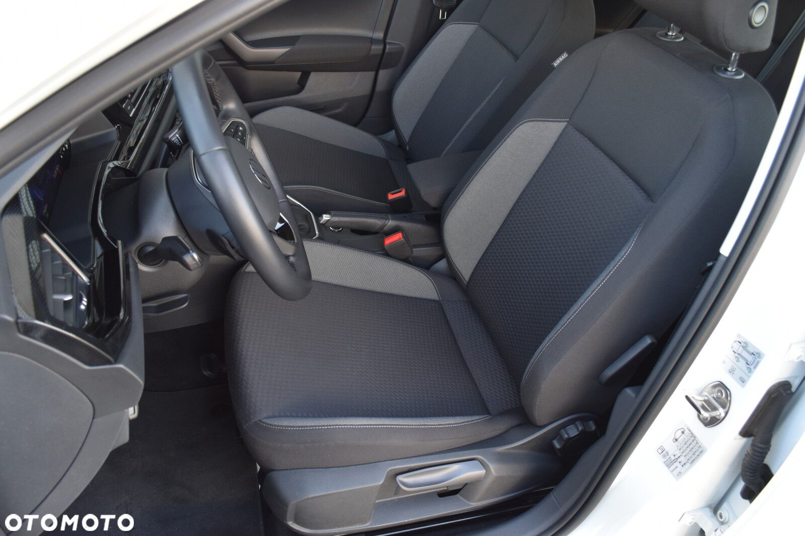 Volkswagen Taigo 1.0 TSI Life DSG - 10