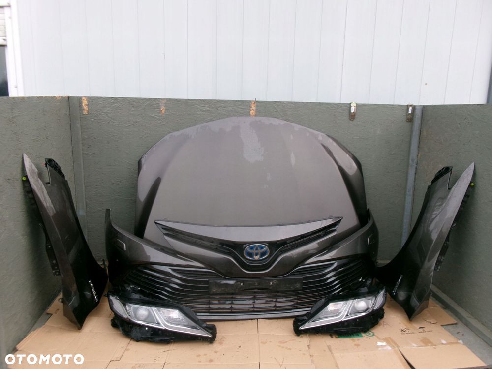 toyota camry 2,5 hybryda przód blacharski komplet - 1