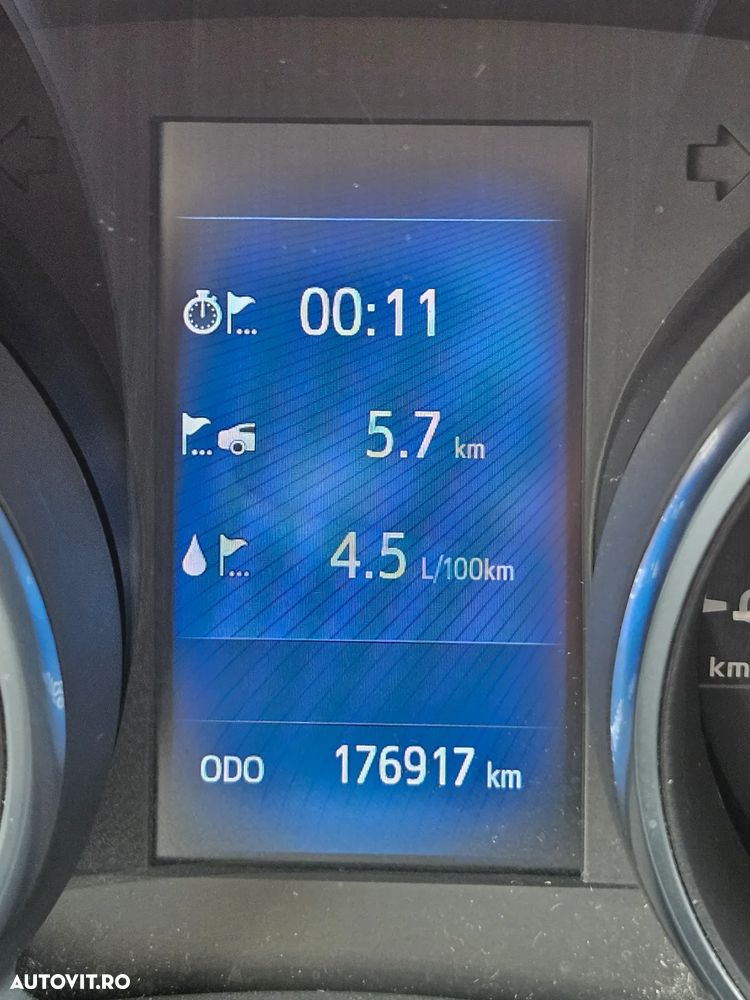 Toyota Auris 1.8 L VVT-i Hybrid Sol - 30