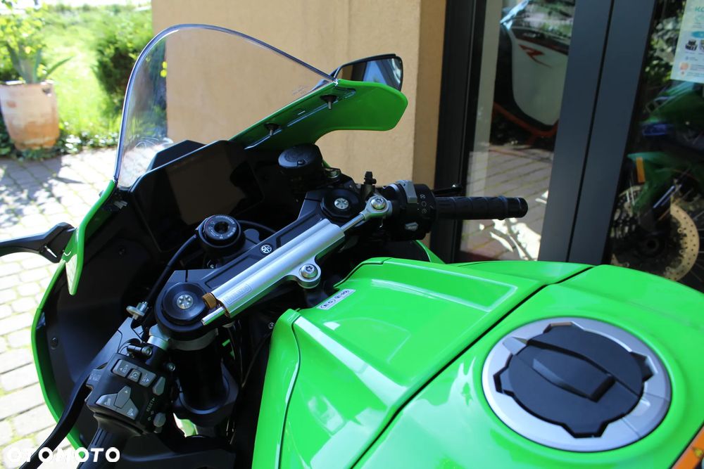 Kawasaki Ninja - 11