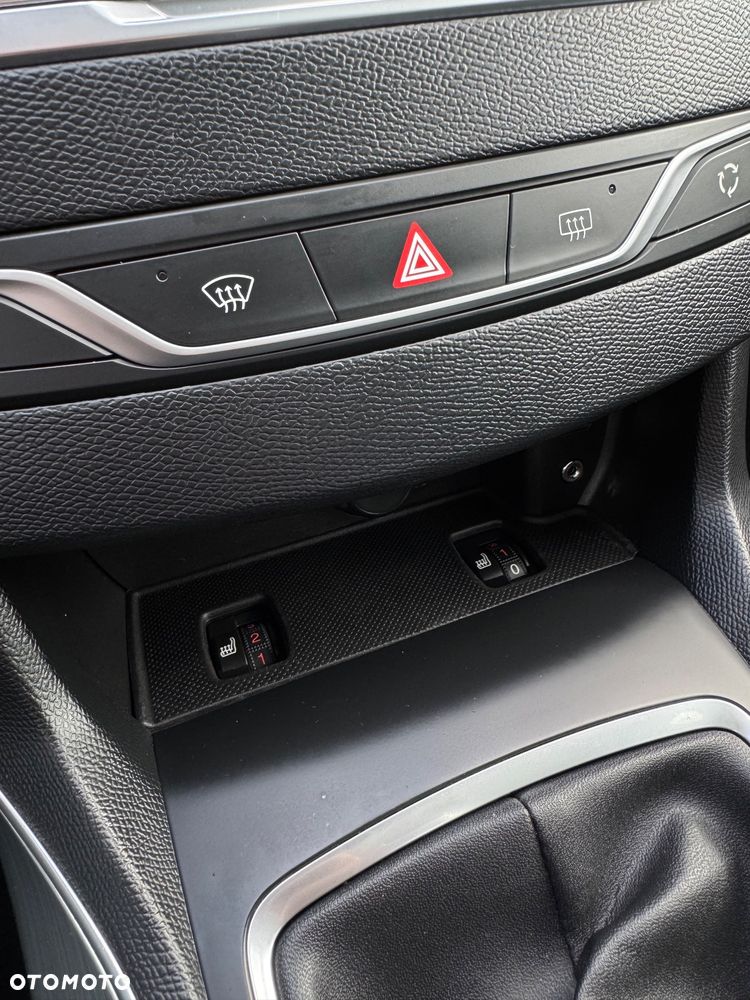 Peugeot 308 BlueHDi 150 EAT6 Stop & Start GT-Line Edition - 27