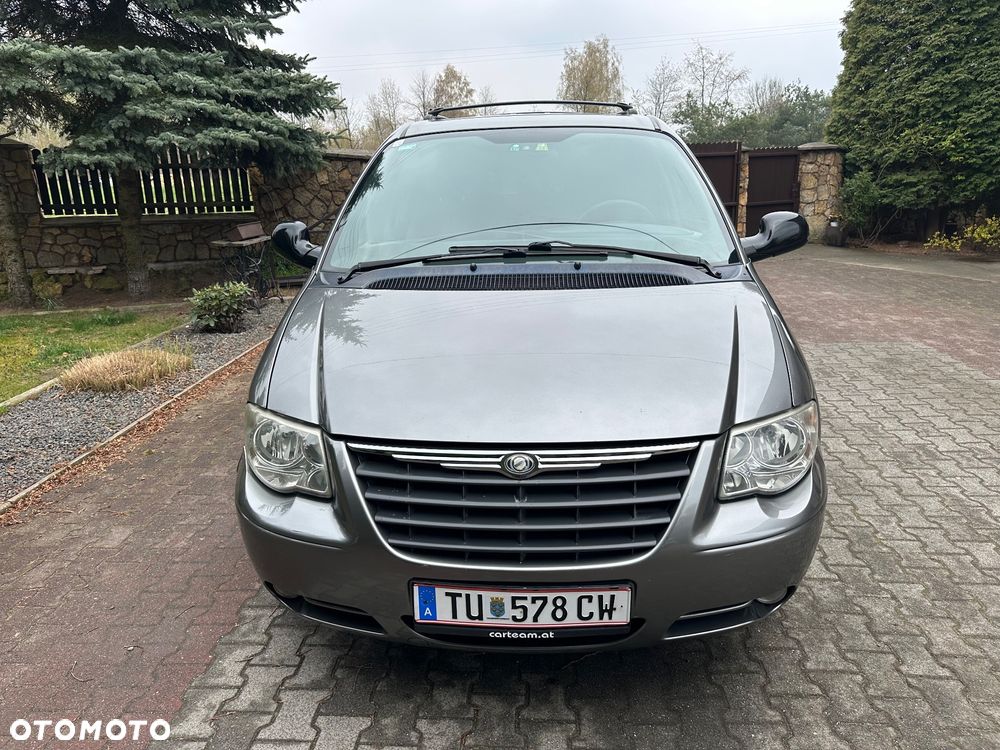 Chrysler Voyager SE 2.5L TD - 9