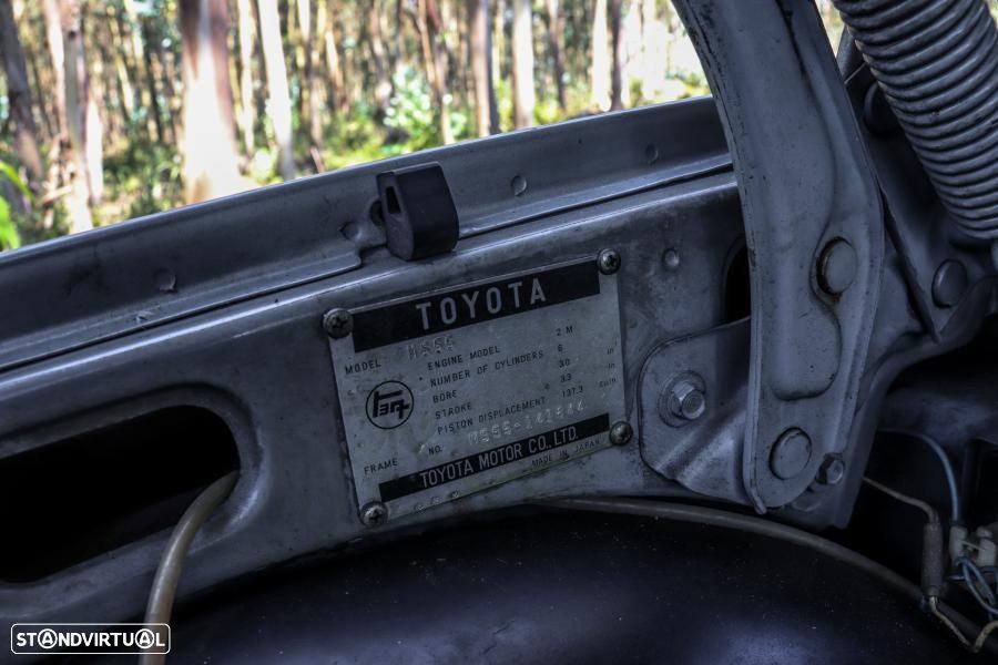 Toyota Crown - 46