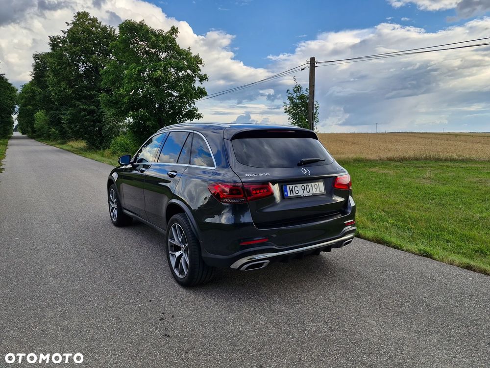 Mercedes-Benz GLC - 7