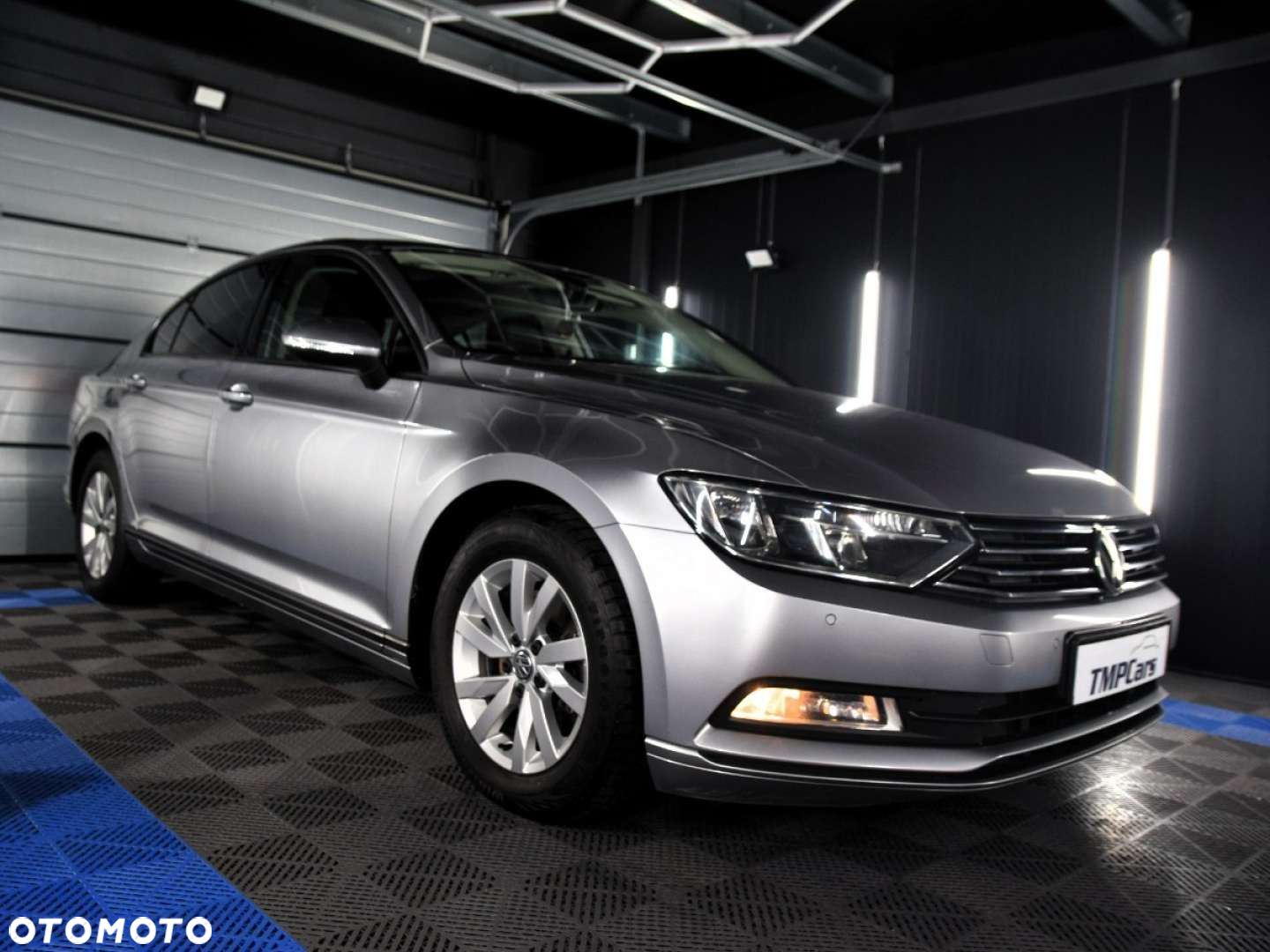 Volkswagen Passat - 30