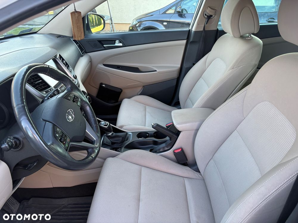 Hyundai Tucson 2.0 CRDI BlueDrive GO 2WD - 11