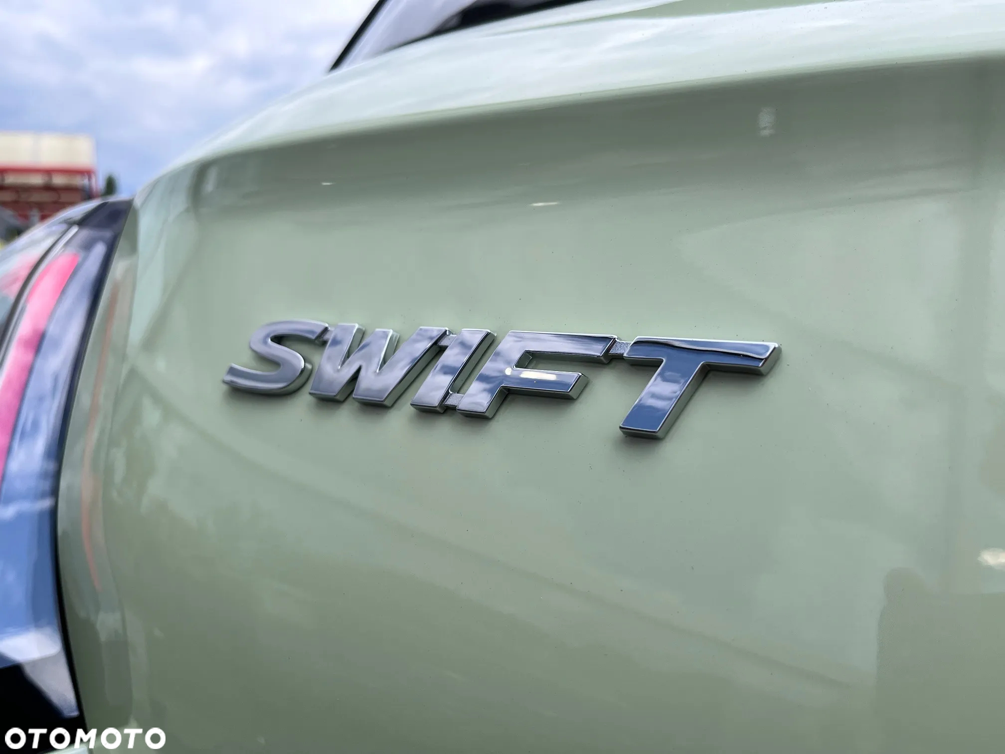 Suzuki Swift 1.2 Dualjet SHVS Elegance CVT - 15