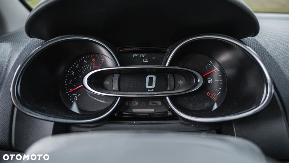 Renault Clio 0.9 TCe Limited - 26