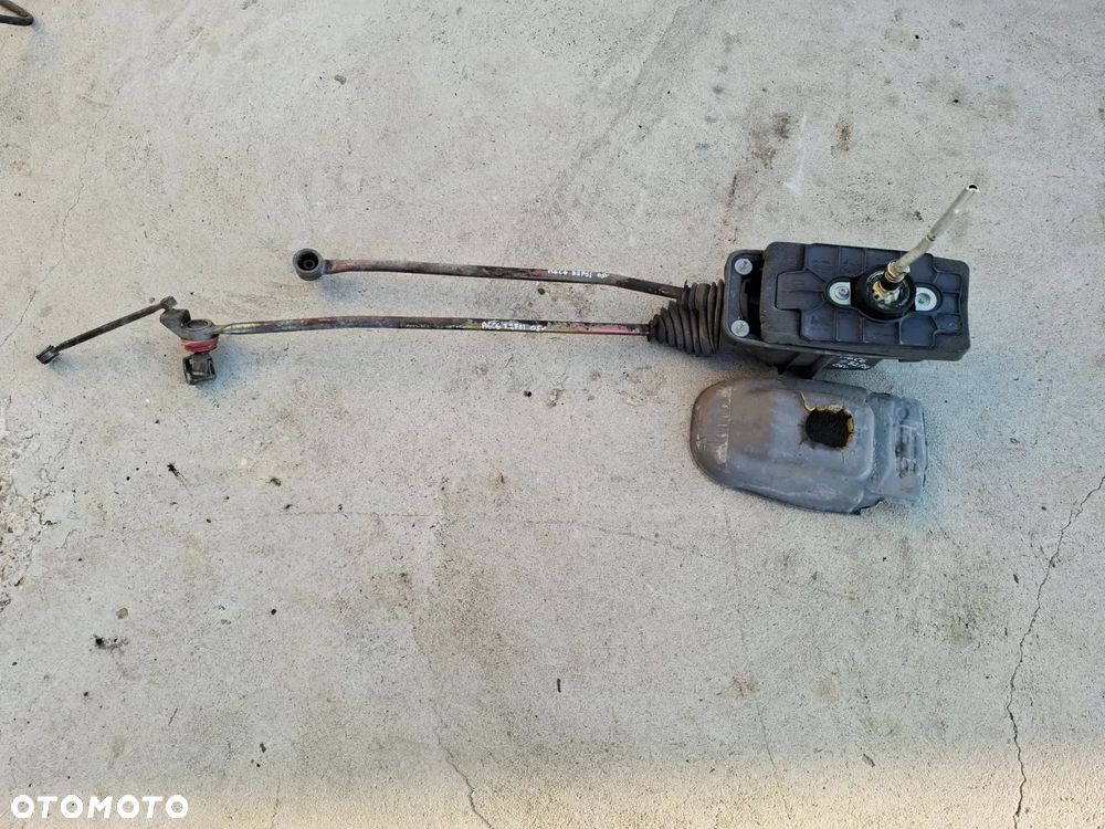 Lewarek Wybierak Biegów 6-Bieg Audi A6 C6 4F0711025D - 1
