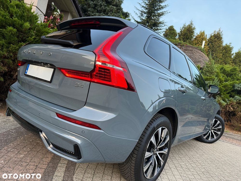 Volvo XC 60 B4 D Plus Dark - 10