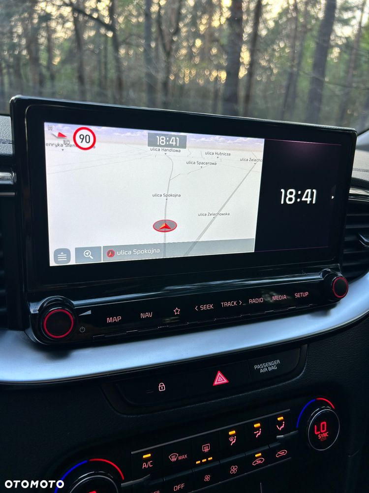 Kia XCeed - 18