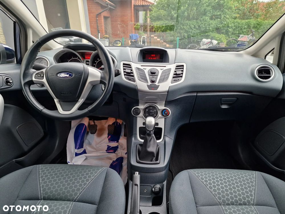 Ford Fiesta 1.25 Titanium EU5 - 15