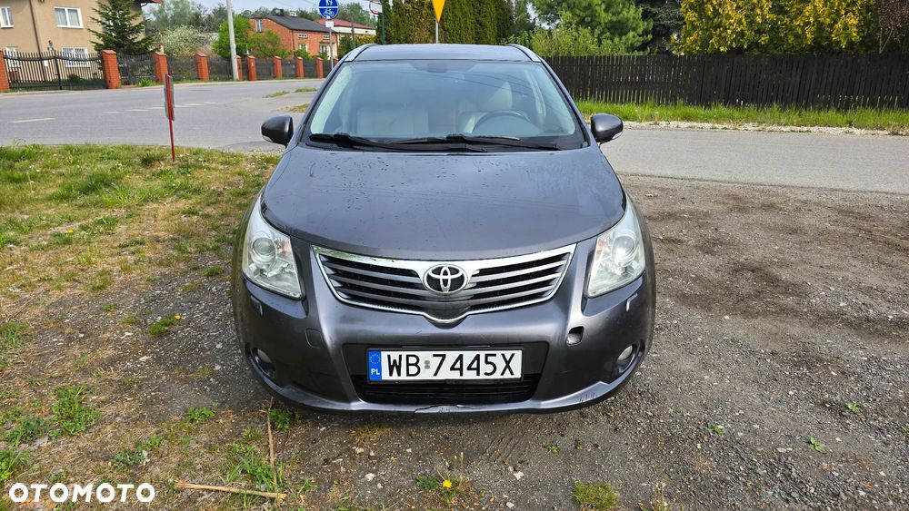 Toyota Avensis 2.0 D-4D Premium - 12