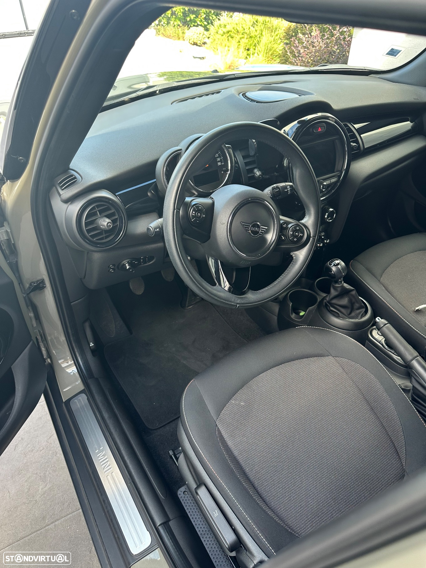MINI 5 Portas One - 13