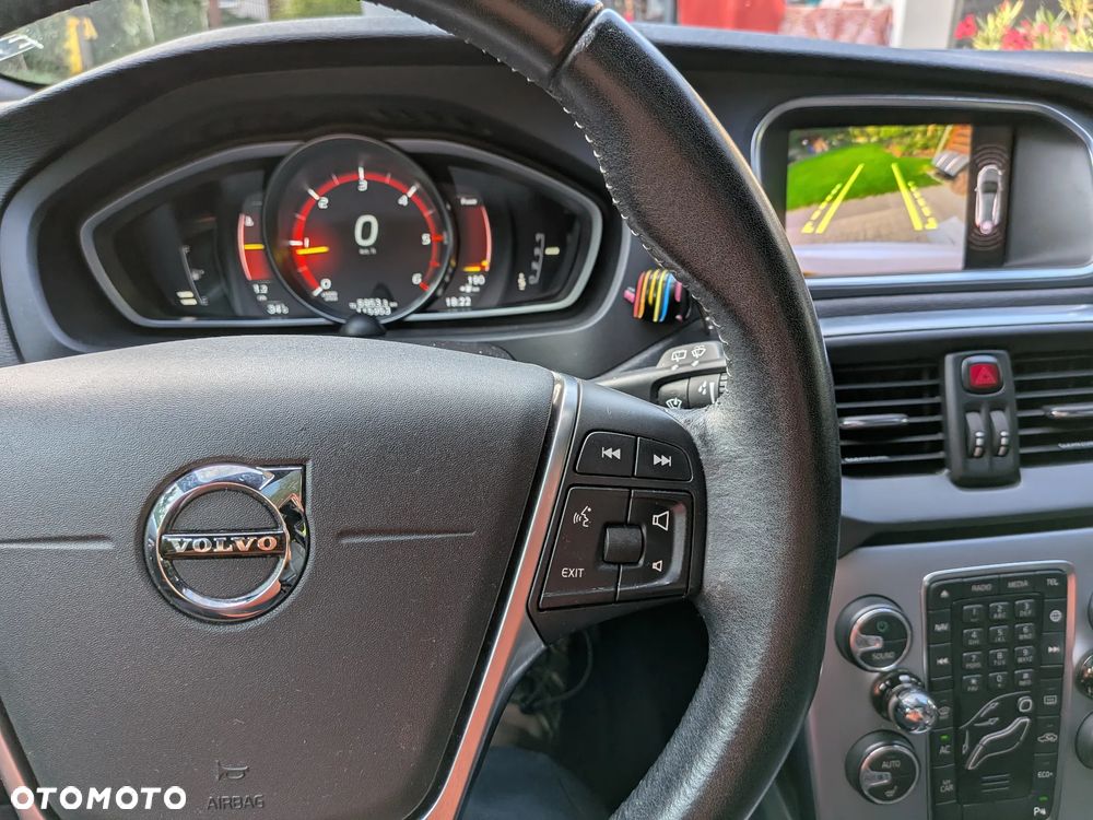 Volvo V40 Cross Country - 22