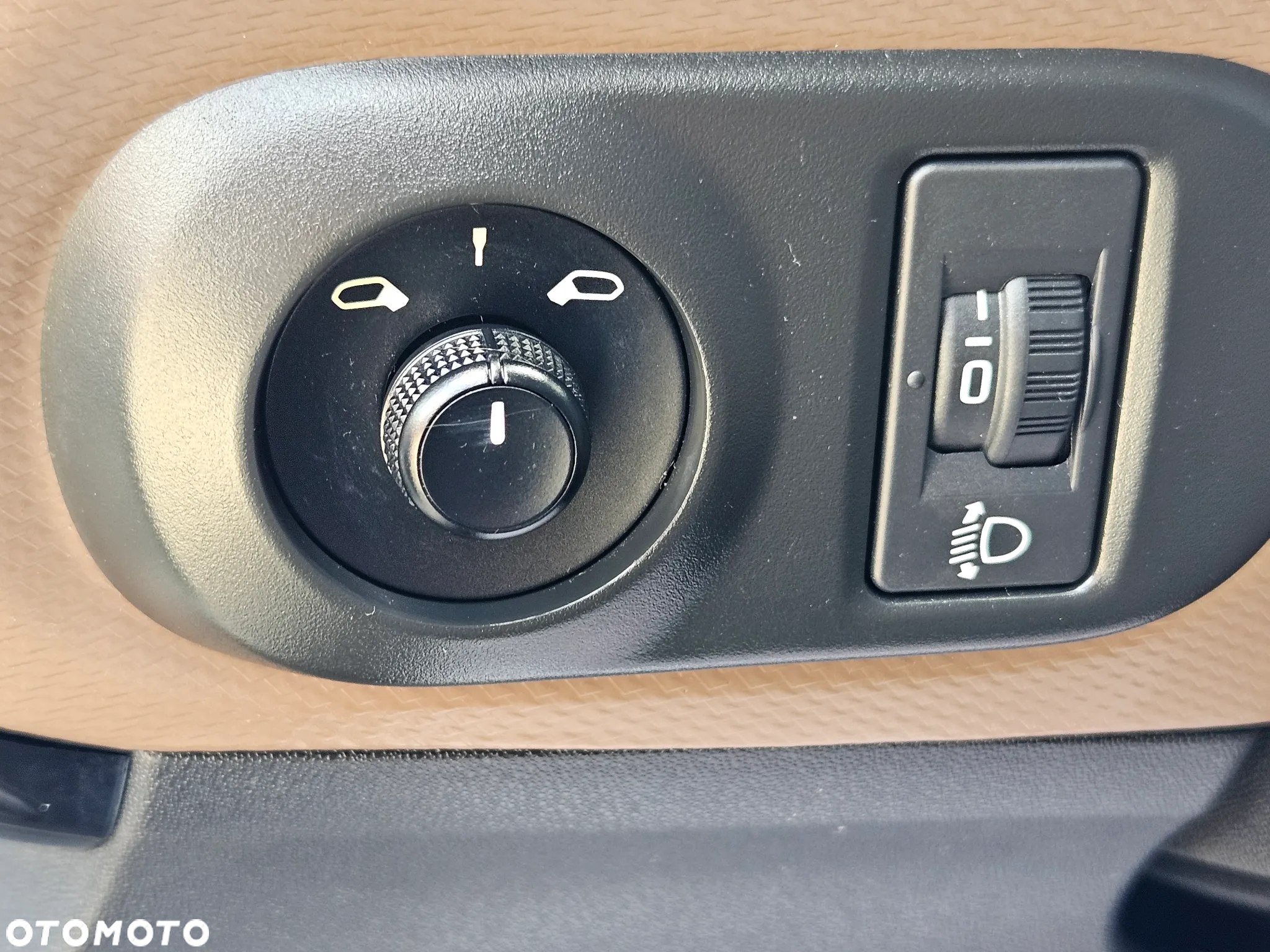 Citroën C4 Cactus 1.2 PureTech Shine EU6 - 37