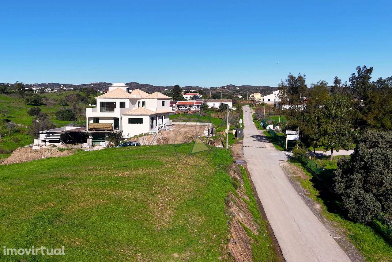 Villa Exclusiva com Vista Panorâmica para o Campo e o Mar – Vila Nova - Grande imagem: 4/34