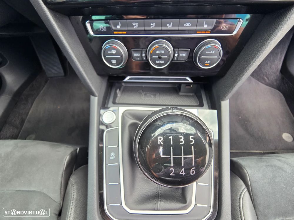 VW Passat Variant 1.6 TDI (BlueMotion ) Comfortline - 8