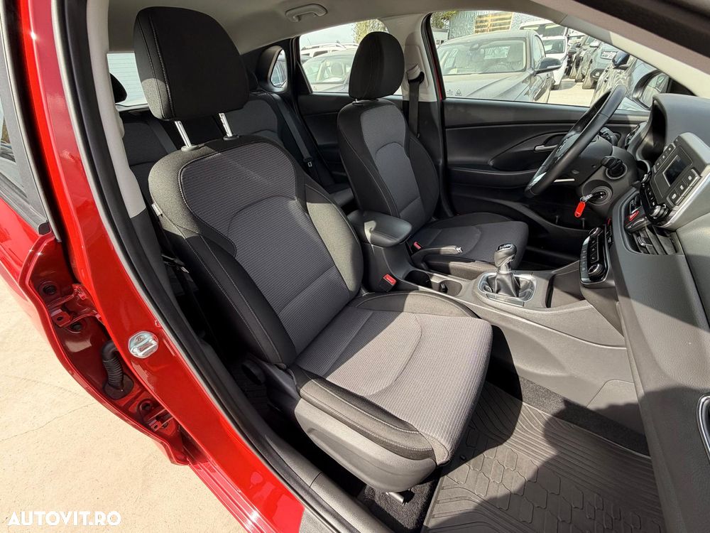 Hyundai i30 1.5 110CP 5DR M/T Comfort - 15