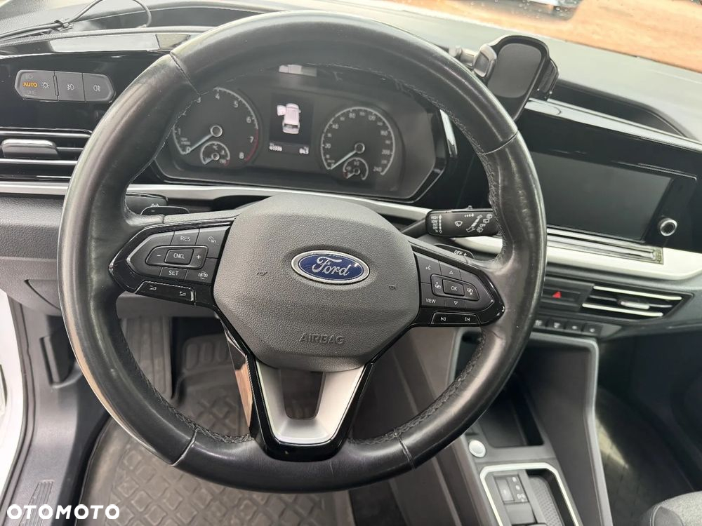 Ford Tourneo Connect Grand - 9