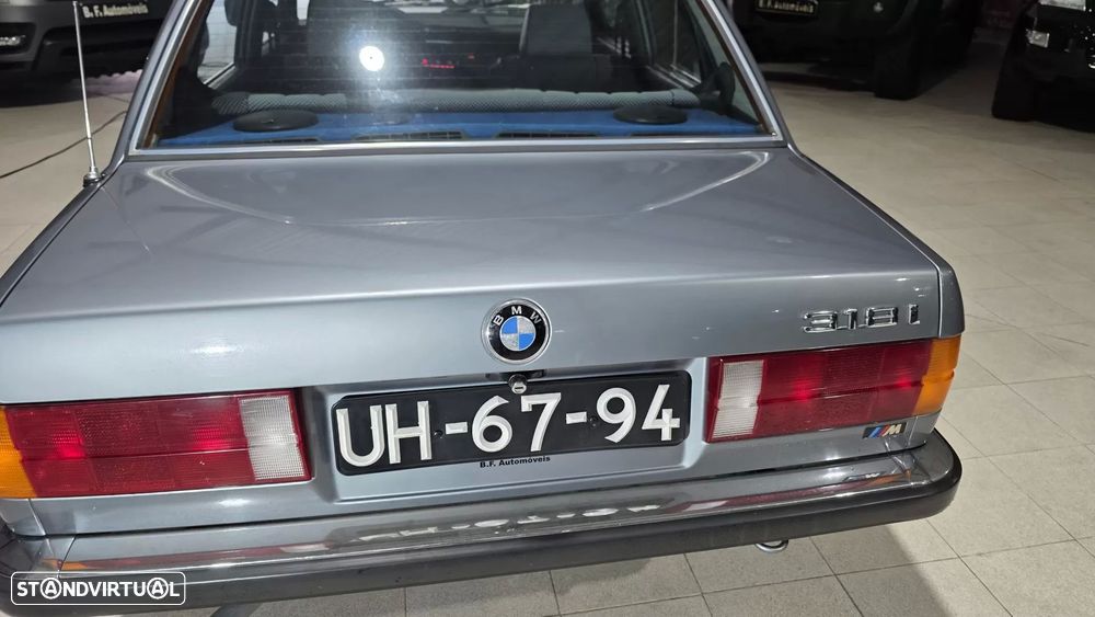 BMW 318 i - 20