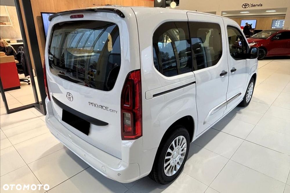 Toyota Proace City Verso - 8