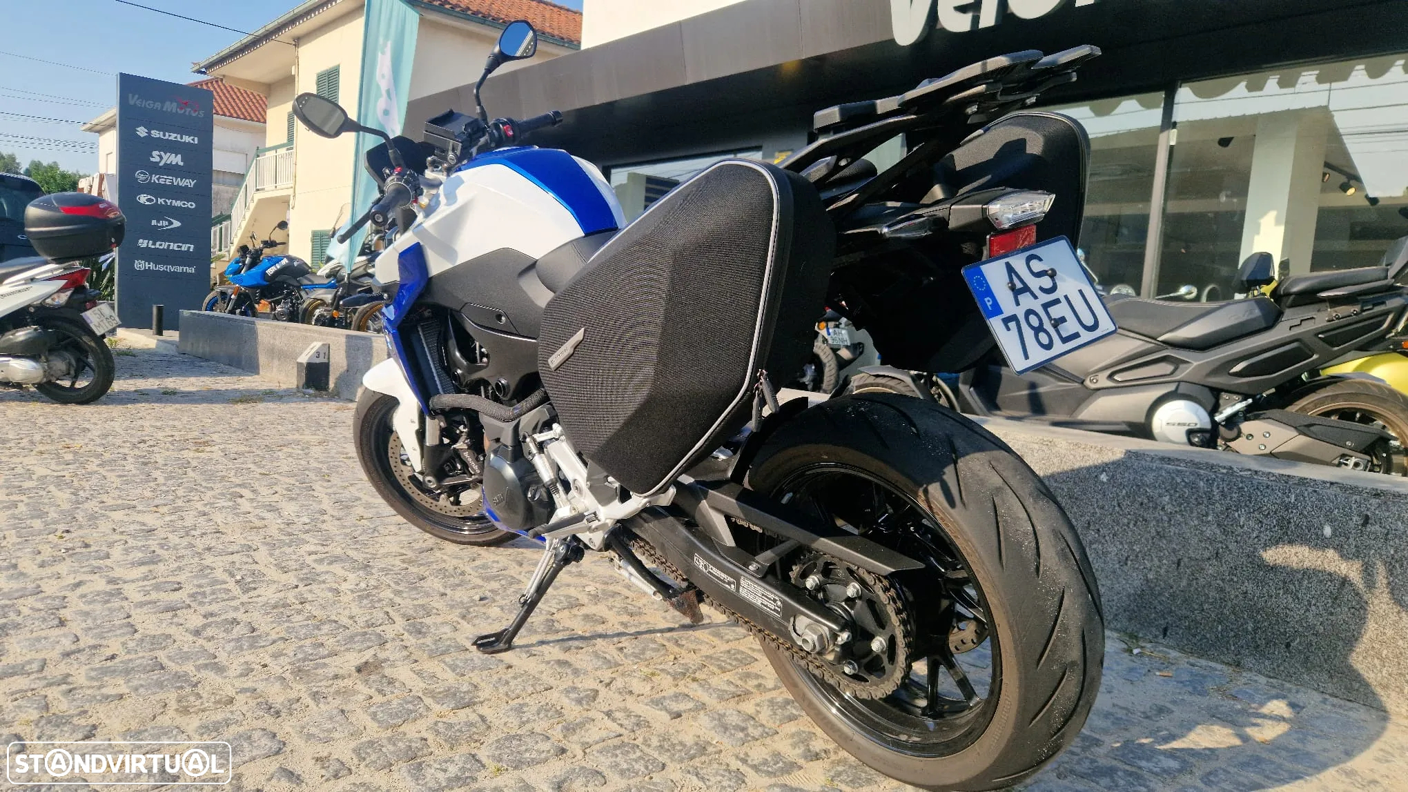 BMW F 900 R SPORT - 4