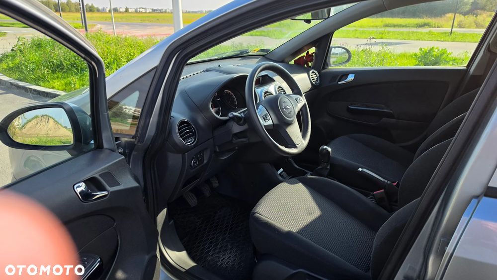 Opel Corsa 1.2 16V Edition / Active - 16