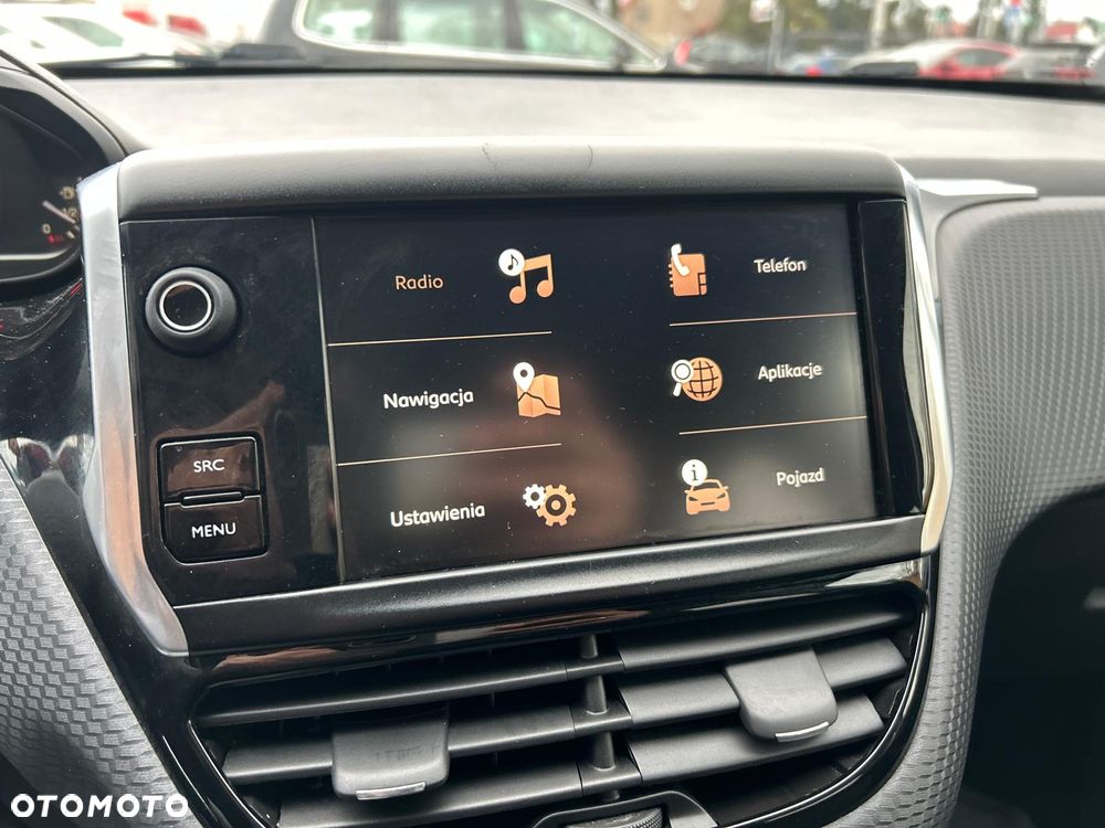 Peugeot 2008 1.6 BlueHDi Style - 27