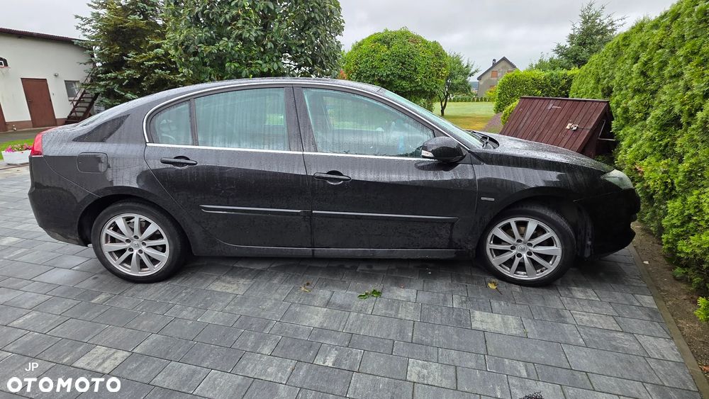 Renault Laguna dCi 110 FAP Bose Edition - 3