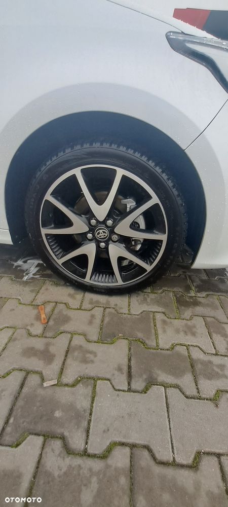 Toyota Yaris Hybrid 1.5 Selection Style - 11