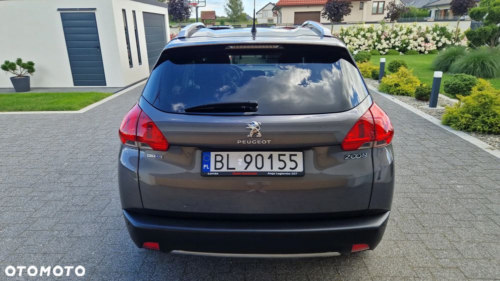 Peugeot 2008 1.6 BlueHDi Allure S&S - 6