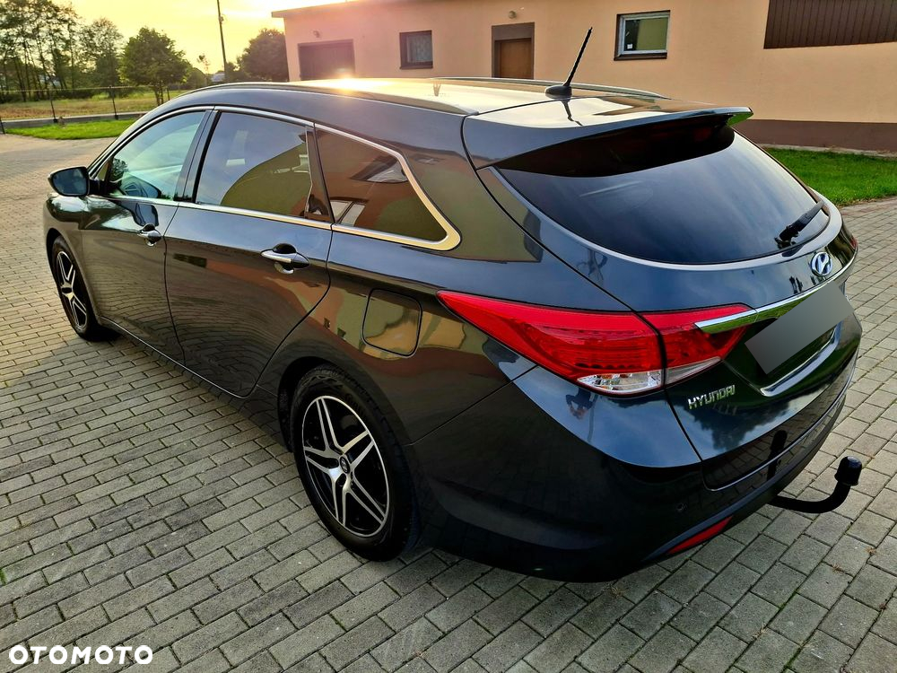 Hyundai i40 i40cw 1.6 Fifa World Cup Edition - 18