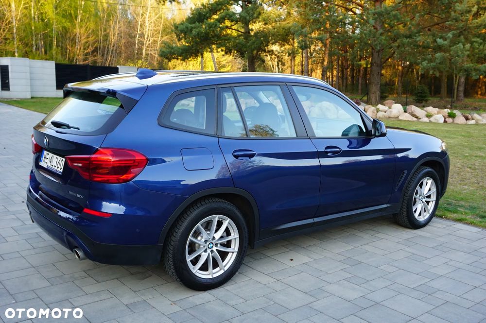 BMW X3 xDrive20i Advantage - 12