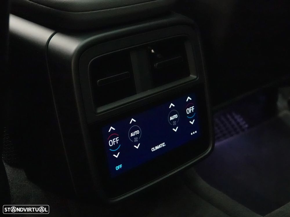 Porsche Taycan 4S - 31