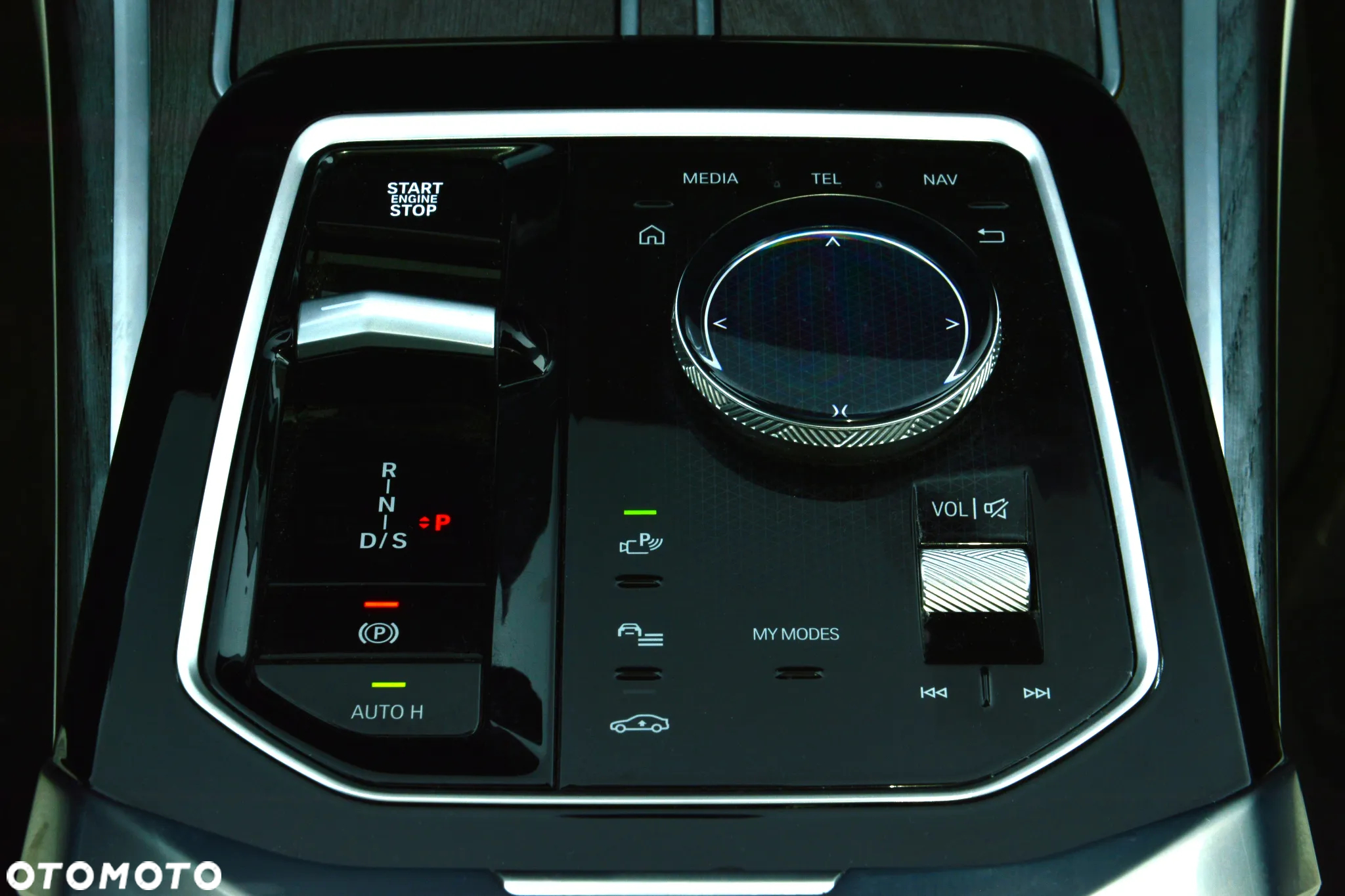 BMW Seria 7 740d xDrive mHEV sport - 32