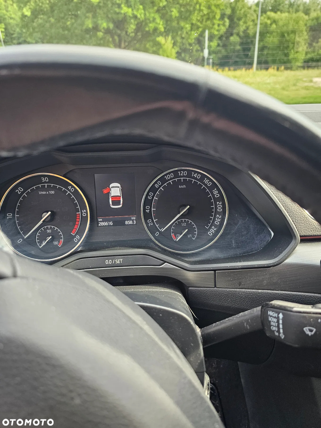Skoda Superb 2.0 TDI 4x4 Style DSG - 8