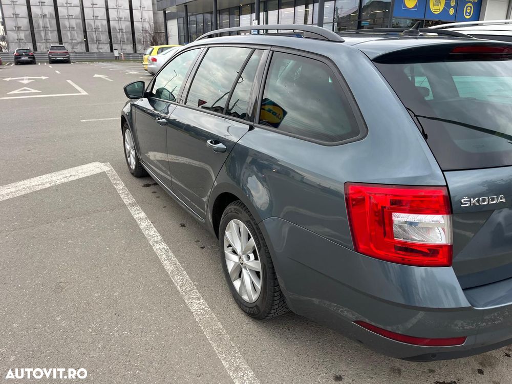 Skoda Octavia 2.0 TDI DSG Ambition - 5