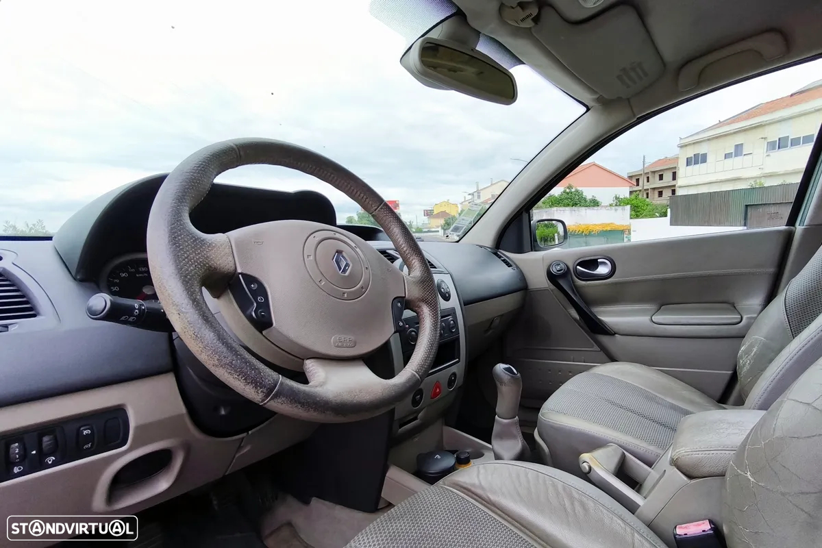 Renault Mégane 1.5 dCi Confort - 11
