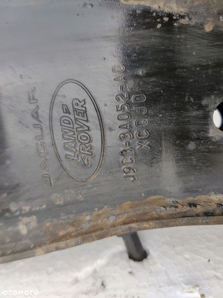 Wahacz prawy Jaguar E-pace - 4