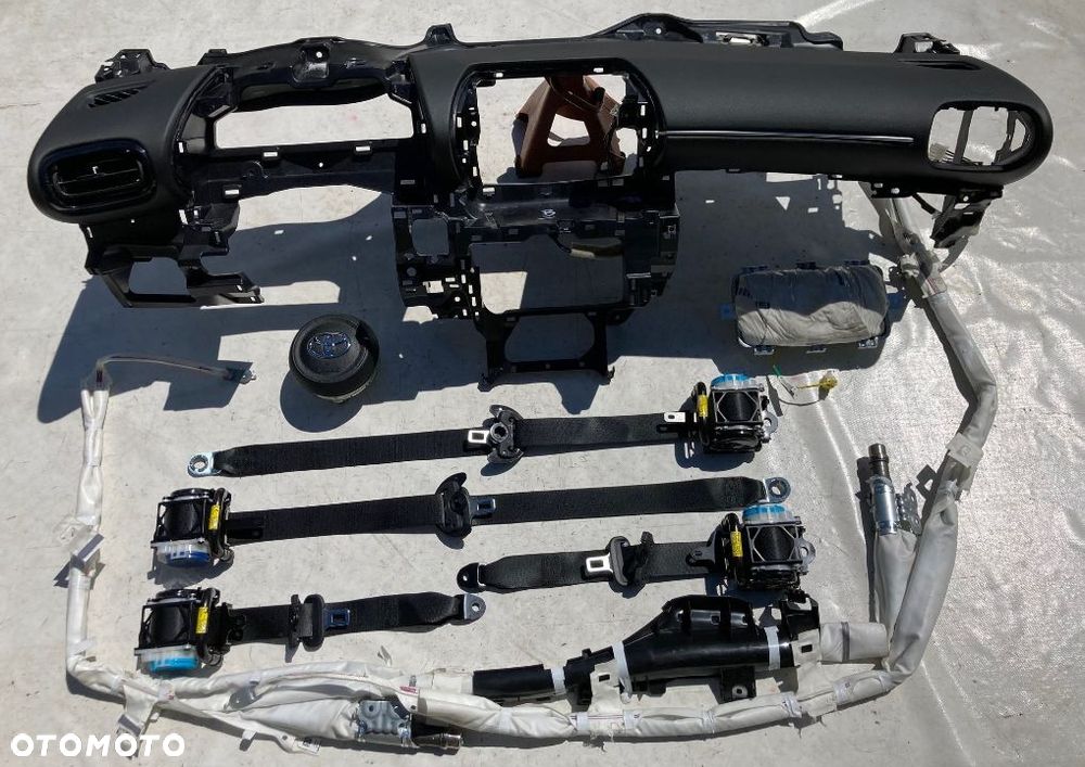 TOYOTA YARIS IV 4 P21 CROSS DESKA KONSOLA KOKPIT PULPIT PÓŁKA PARAPET PODUSZKI POWIETRZNE KIEROWCY PASAŻERA AIR BAG FOTELA W FOTEL KURTYNA KURTYNY AIR BAG AIRBAG PASY PAS SRS na wymianę od RĘKI  Raz2 !!! - 2